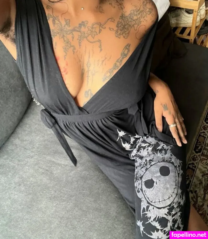 Missparaskeva, missprankz Leaked Nude Picture #CTuiVV2POv