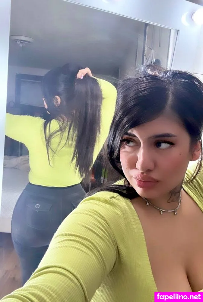 Iriisileaa, irisilea, parlayprincesa, yungfreckz Leaked Nude Picture #JueLktAkTX