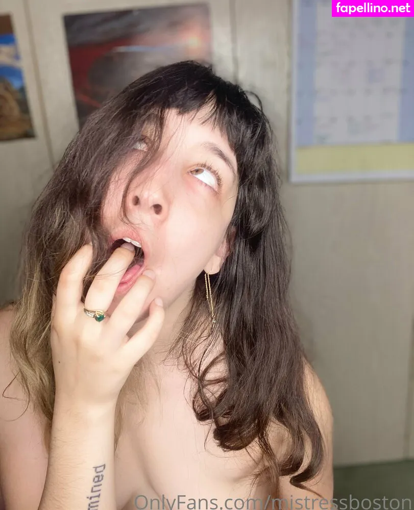 Letswigglefaster, mistressboston Leaked Nude Picture #qLQH3MCzHV
