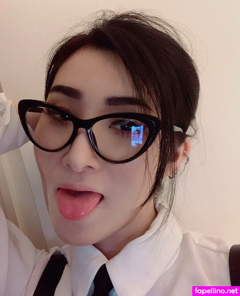 Mizuki_kita, mizuki_ogatai Leaked Nude Picture #nOvWMzOuwX