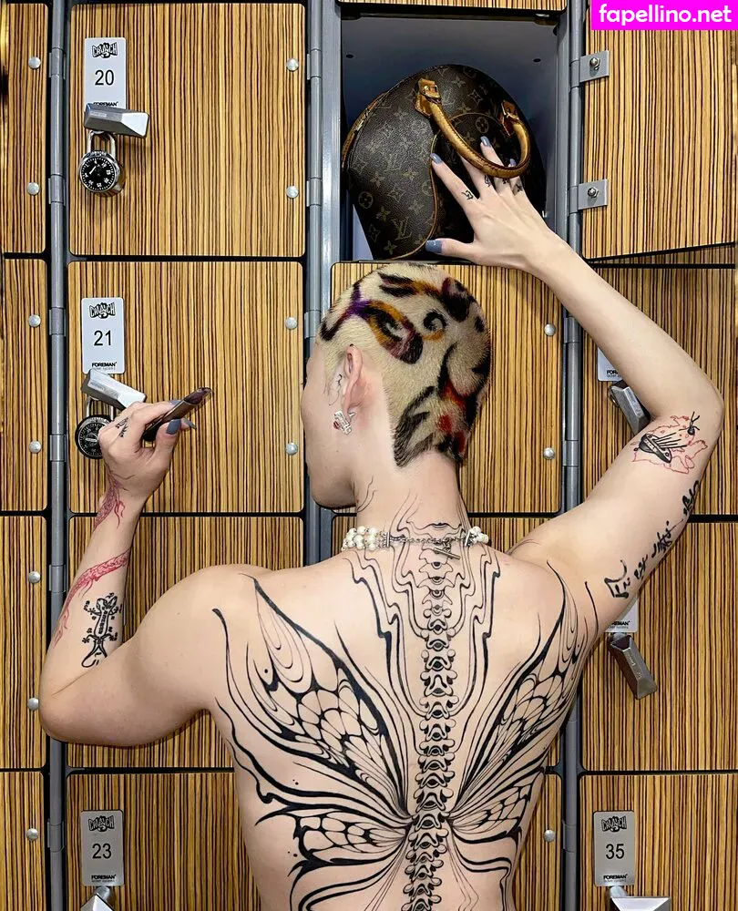 Niohuru X, mochimochinyc, mochimochisosweet, niohurunyc, vampirechinese Leaked Nude Picture #0s0zpZtiA6