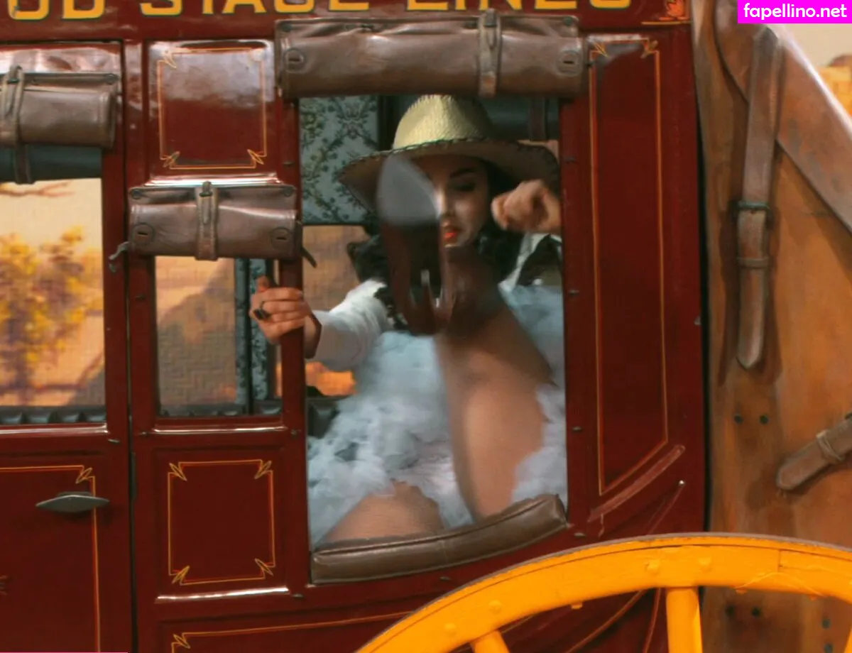 Mollyephraim Leaked Nude Picture #5bDmU47GrX