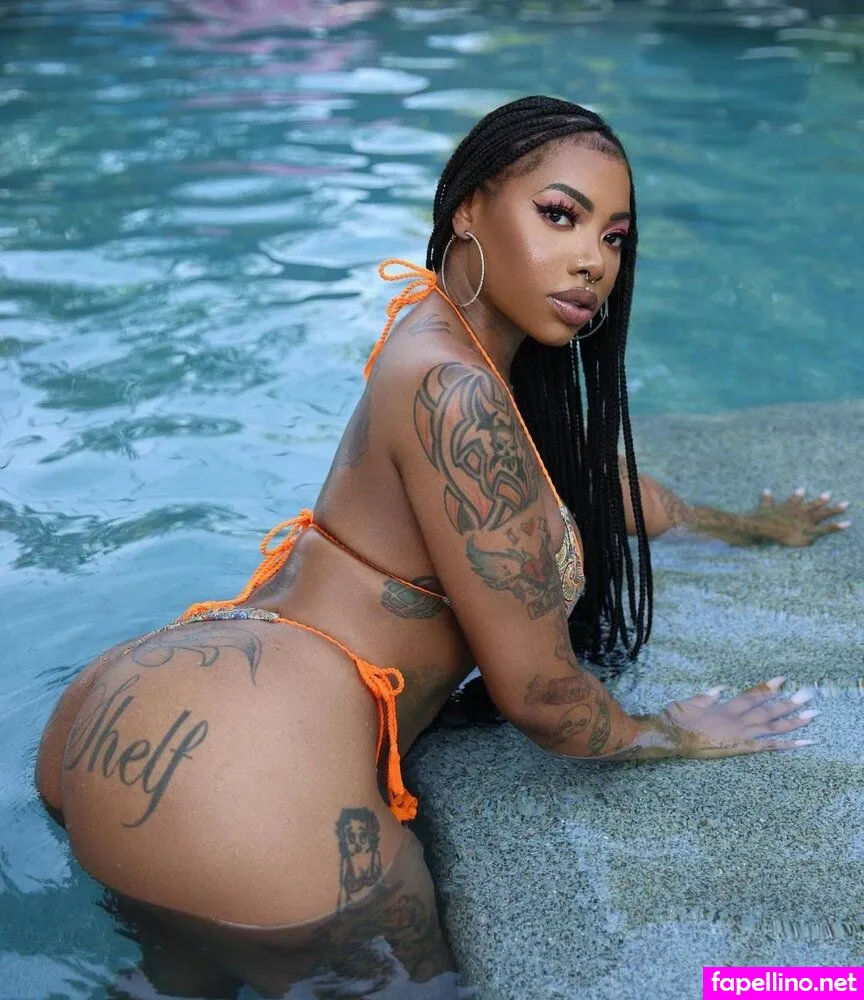 Naemoodz, baebdollnae Leaked Nude Picture #2sOR1Ok3v9