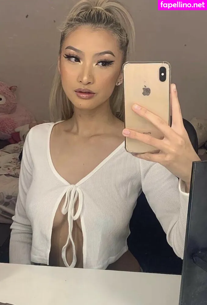 Nqncye, nqncyhuynh, quynoe Leaked Nude Picture #1TYwj6Qjht