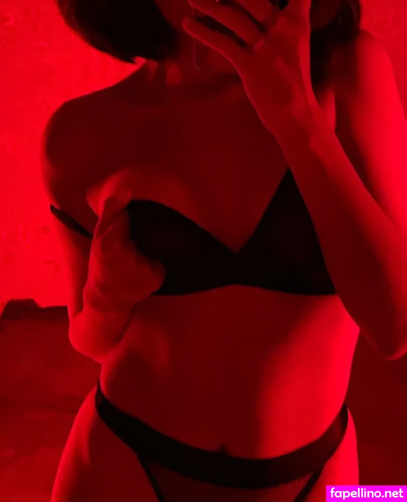 Naomi_secrets, naomifoxsecret Leaked Nude Picture #aarQsiaefY