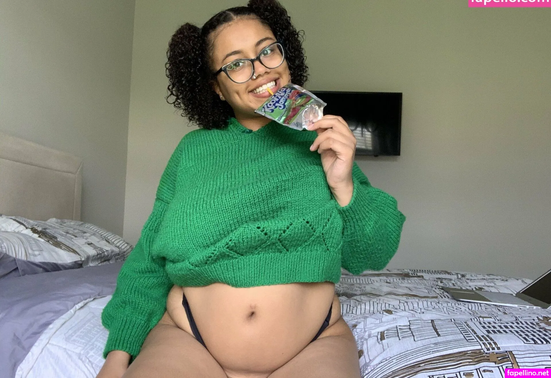 Naomimadethis Leaked Nude Picture #EJCjhvBJLD
