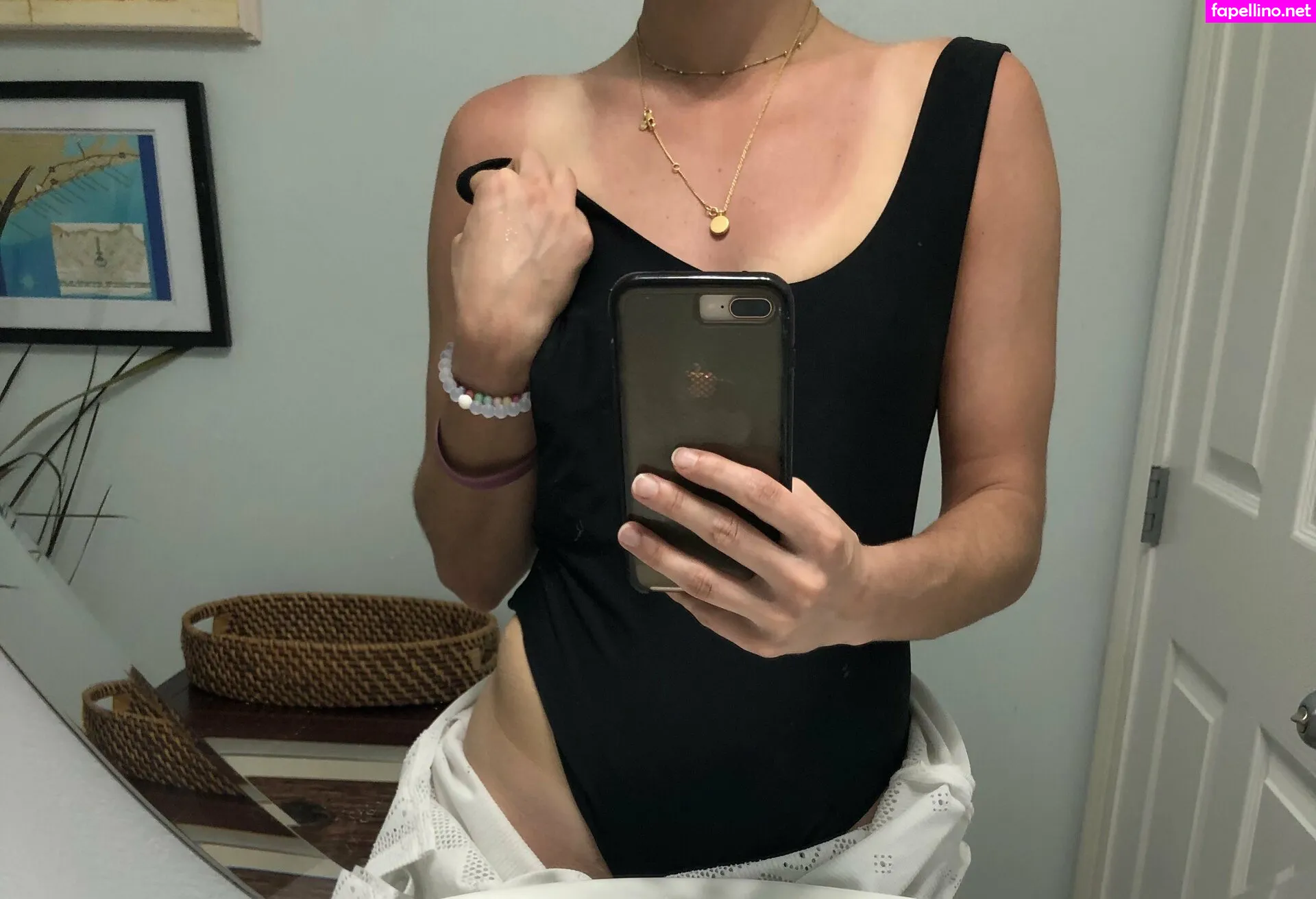 Natalienextdoor, natalienextdoorhouseflips Leaked Nude Picture #iHpiNrvuL5