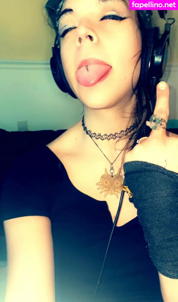 Natnsera, nts_niera Leaked Nude Picture #0pWvBdXV1Z