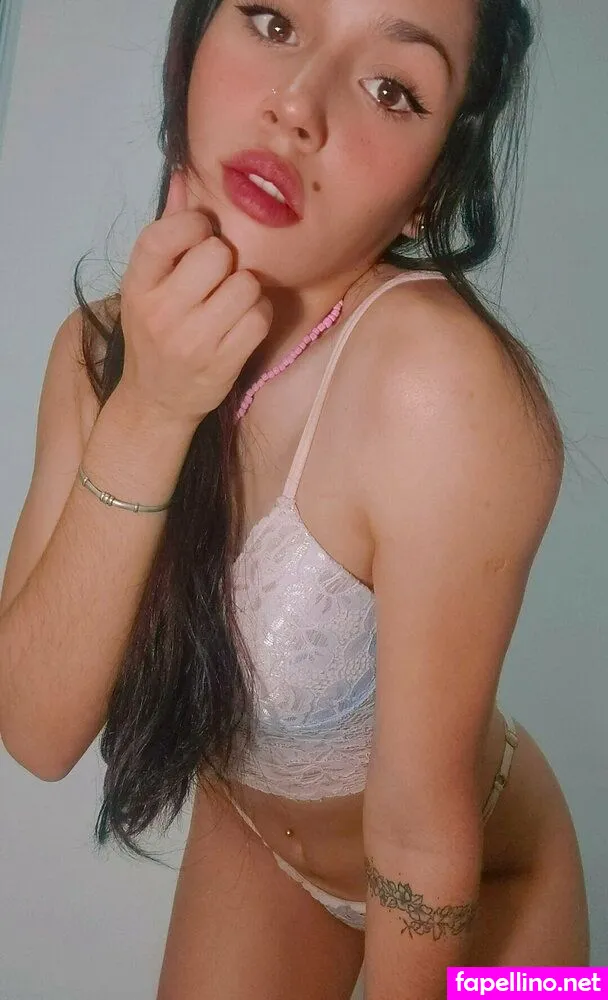 Nessauwufreee, vanessaawu Leaked Nude Picture #8l3PS1O3DS