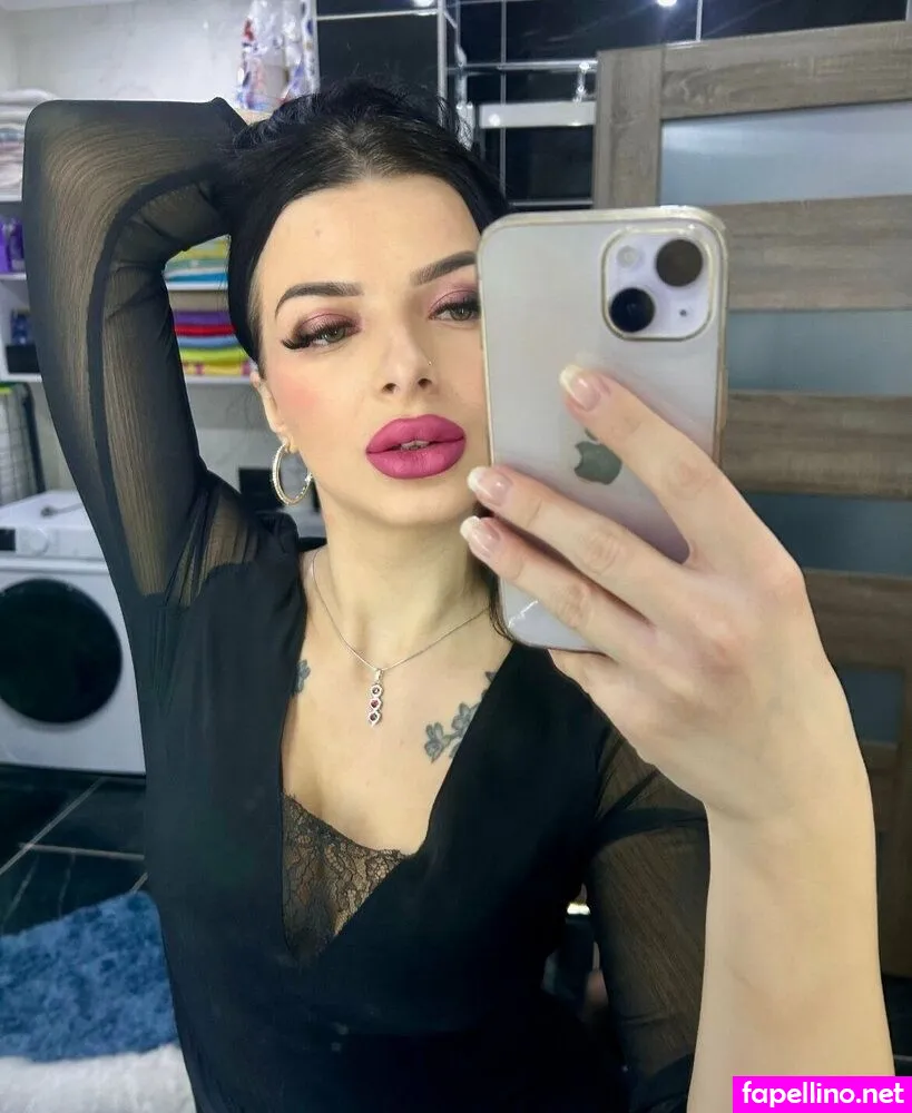 Nessabarrett, nesskab Leaked Nude Picture #nrYi9UAAlL