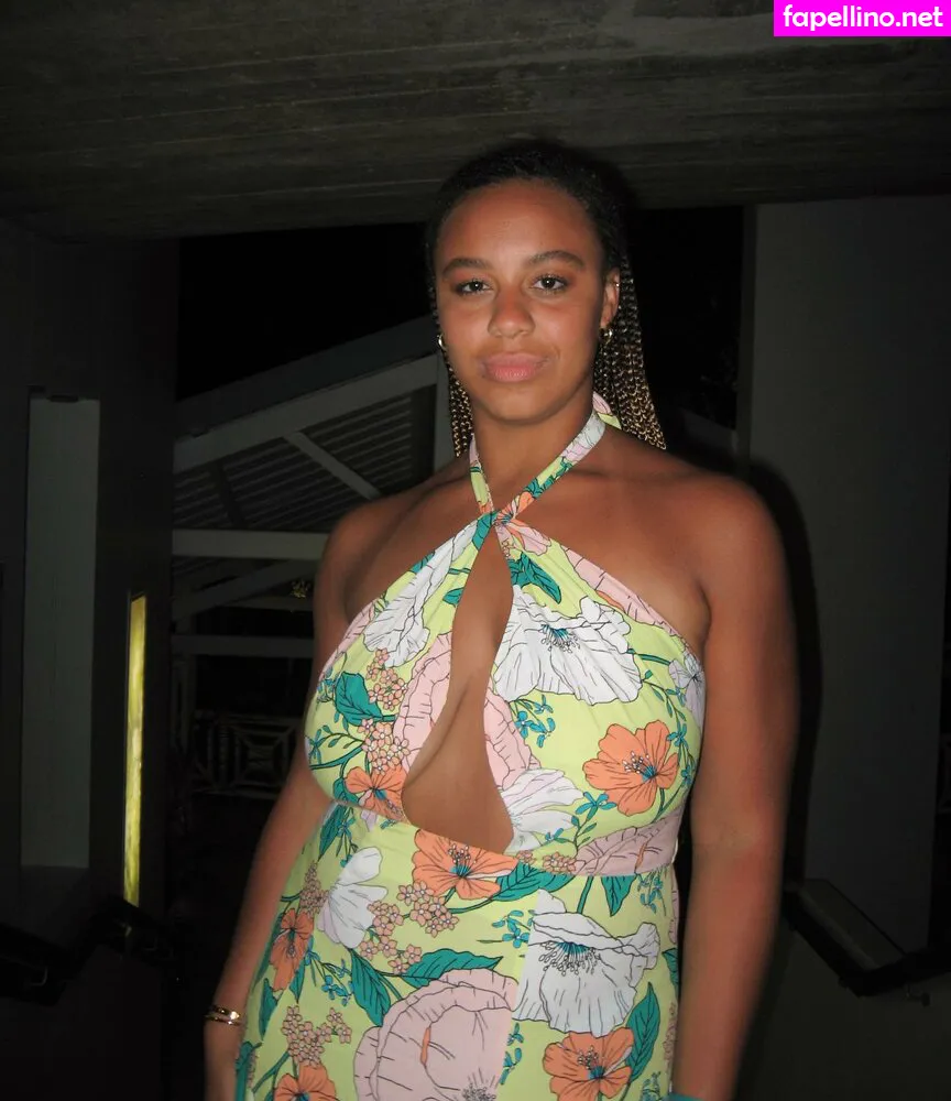 Niaconfidential, niasioux Leaked Nude Picture #qSiZjbasIH