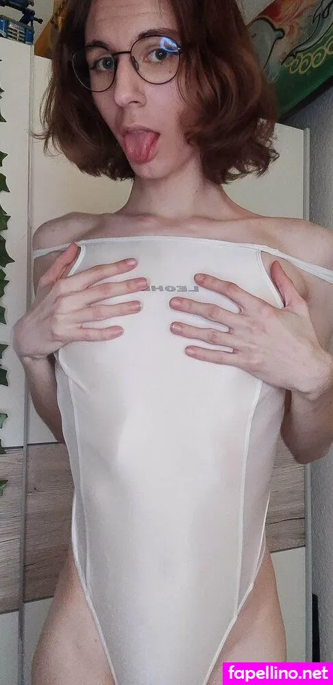 Nicki_fox, officialnickifoxx Leaked Nude Picture #0PdKZod0jR