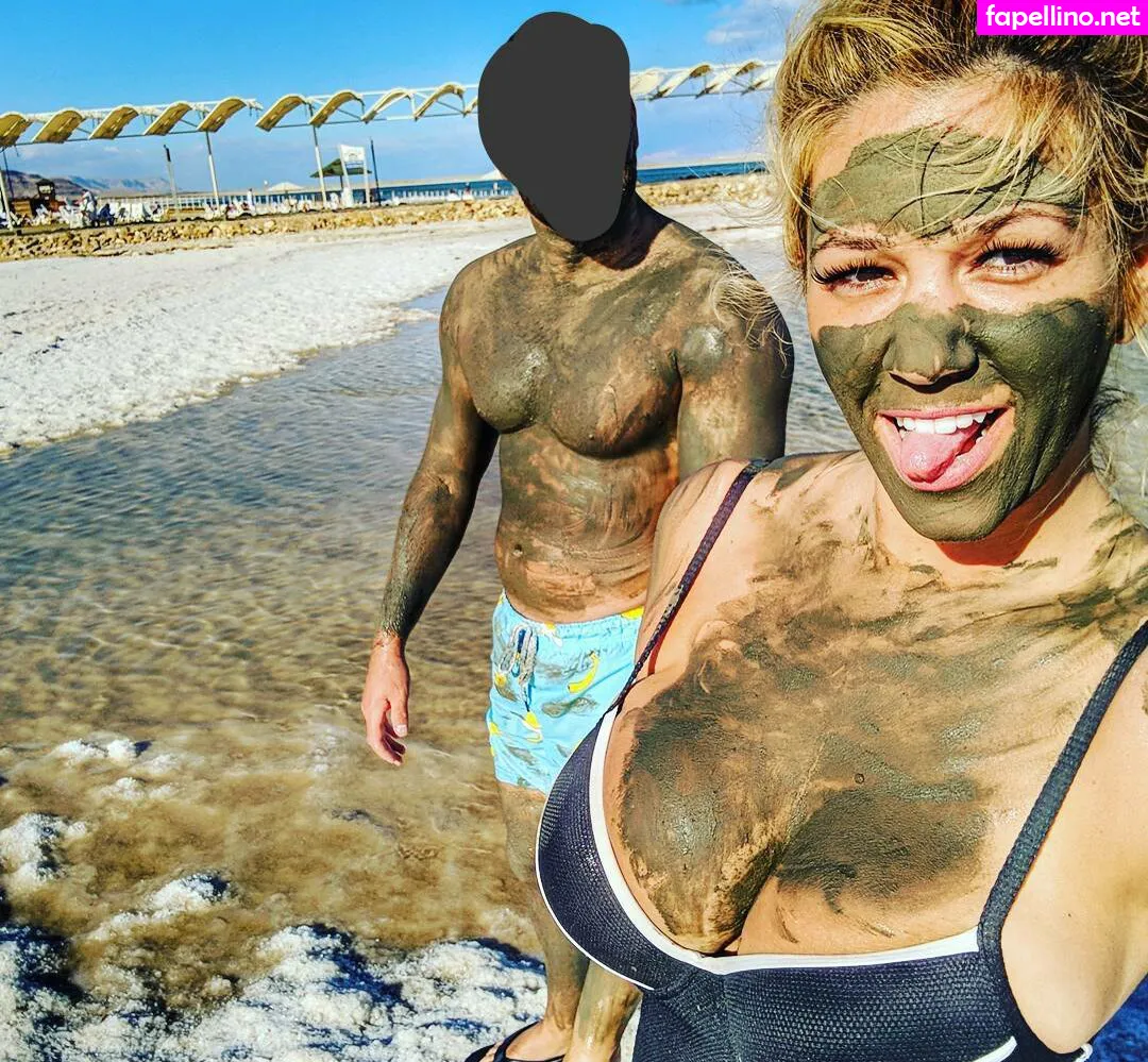 Nicatnitemusic, nicollelove Leaked Nude Picture #6mXCyClYCl