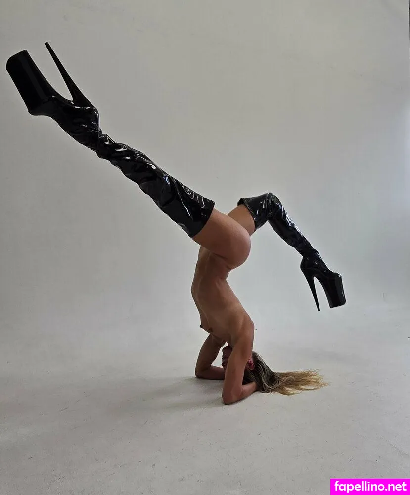 Ninauncovered Leaked Nude Picture #83FlTmUAnM