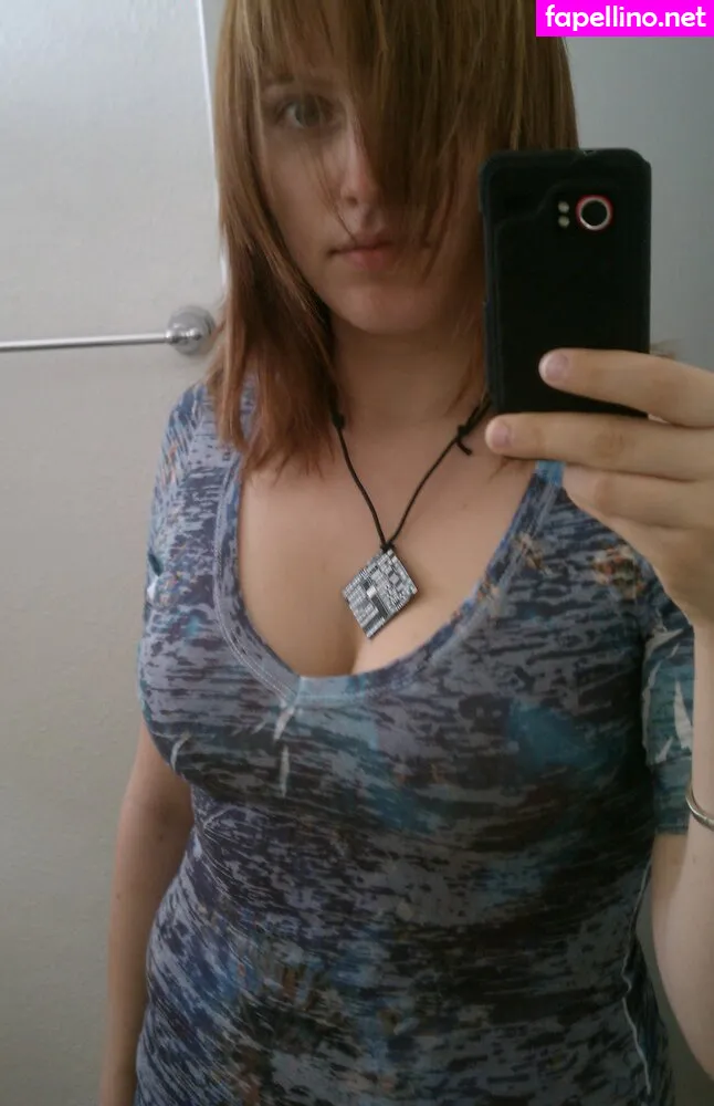 NixieDoesLinux, nixie_neon, nixietron Leaked Nude Picture #Dd6fltvhu8