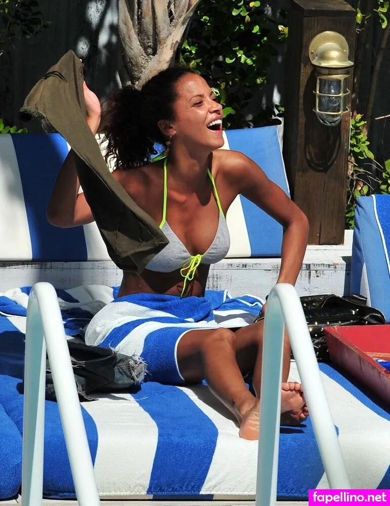 NoemieLenoirOff Leaked Nude Picture #Llkm4Hopmp