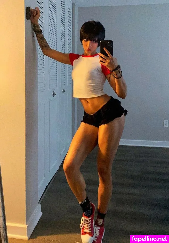 Ladokei Crystal, lululoux Leaked Nude Picture #5FlbnBCZuN