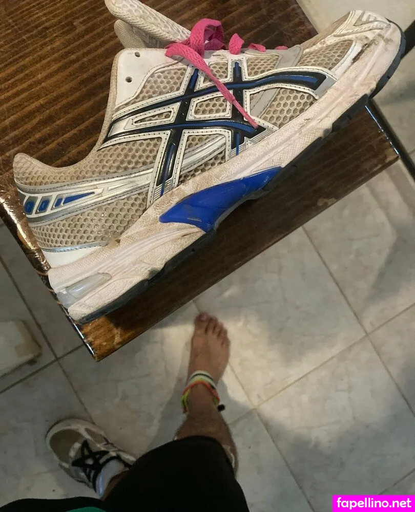 Onlyfeetnsneakers Leaked Nude Picture #GXKJG44I18