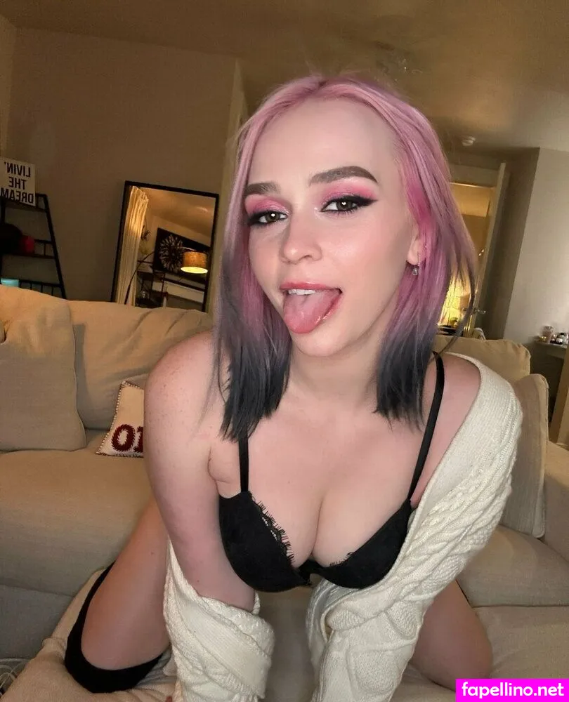 Onlysophieviolet, ourhighlandfarmandlotsofgrace Leaked Nude Picture #Fptn4eSsNm