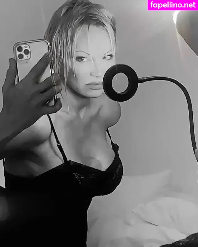 Mepamelaanderson, pamelaanderson Leaked Nude Picture #Tmqwhwfb4i
