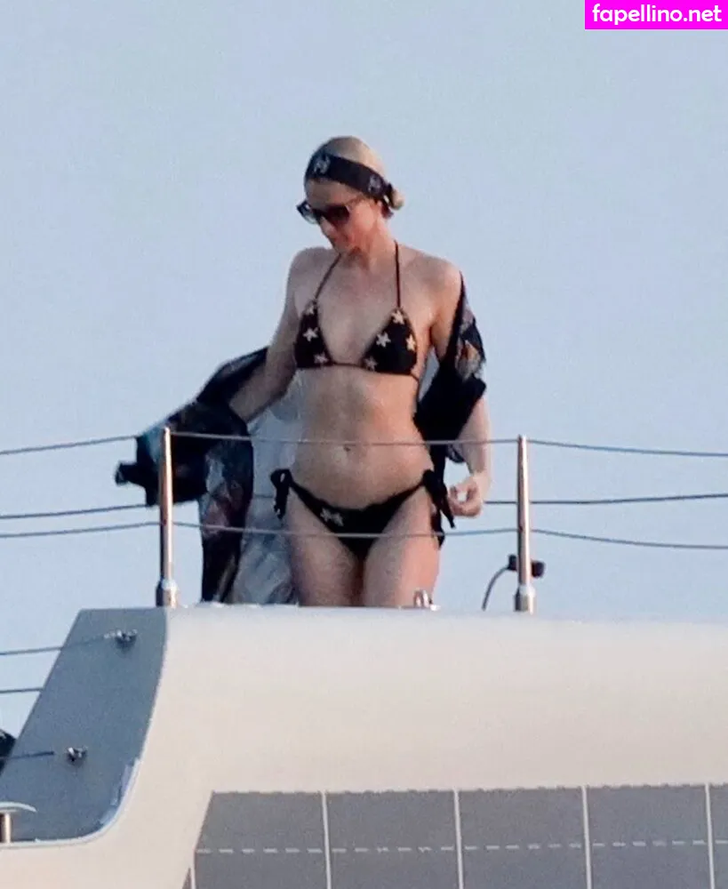Parishilton Leaked Nude Picture #vrNAHDlLUy