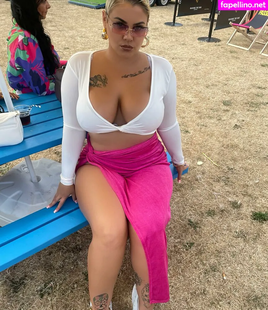 Https:, peachesnisker Leaked Nude Picture #5WoKs6wpnM