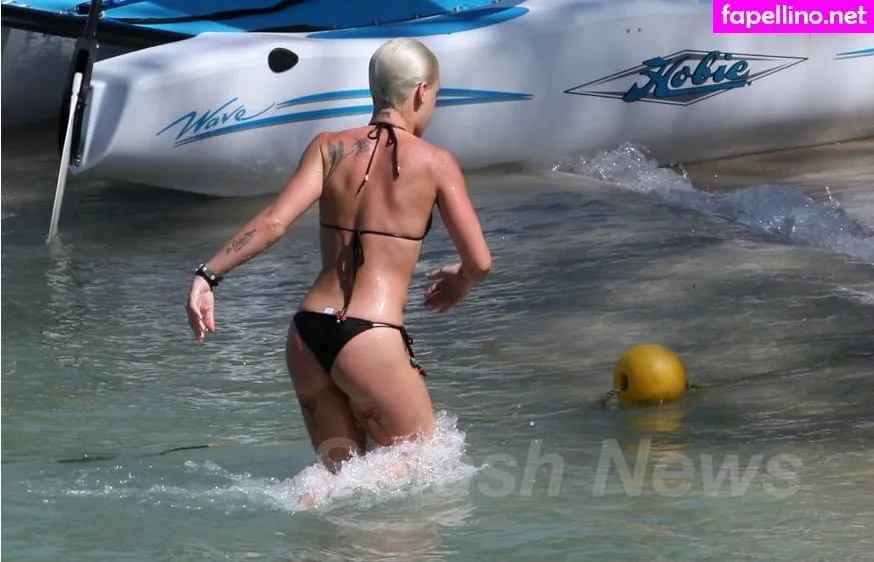 Alecia Beth Moore, Pink, pinksuicide Leaked Nude Picture #9lA4Bzp2jV