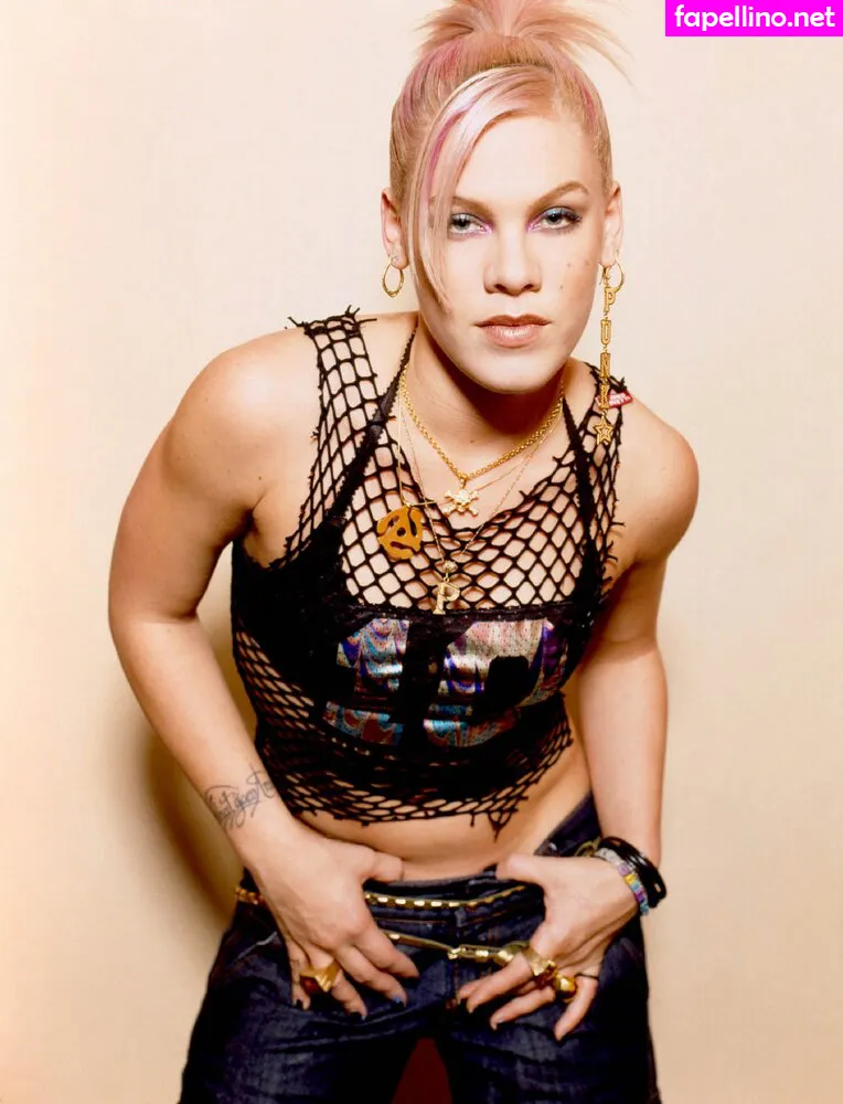Alecia Beth Moore, Pink, pinksuicide Leaked Nude Picture #KLqpIBt4hc
