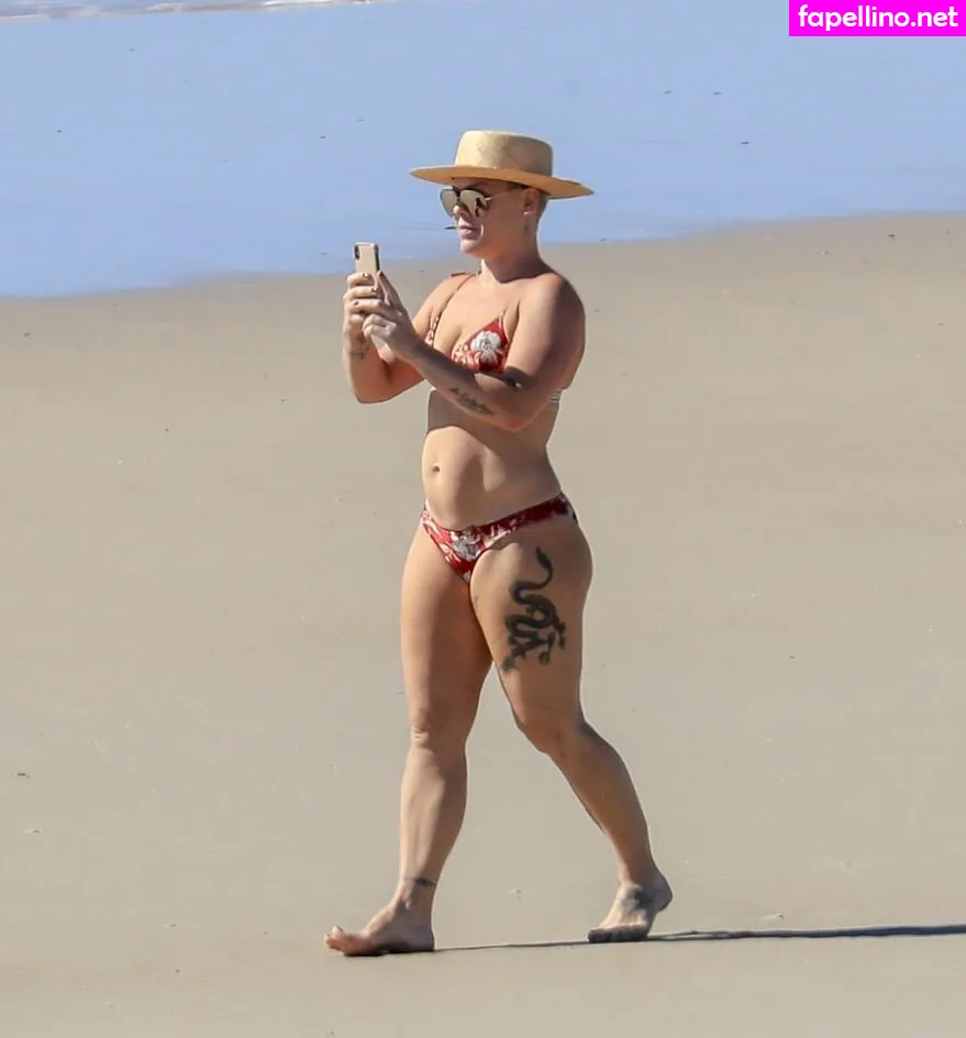 Alecia Beth Moore, Pink, pinksuicide Leaked Nude Picture #MoE0yd9fvG