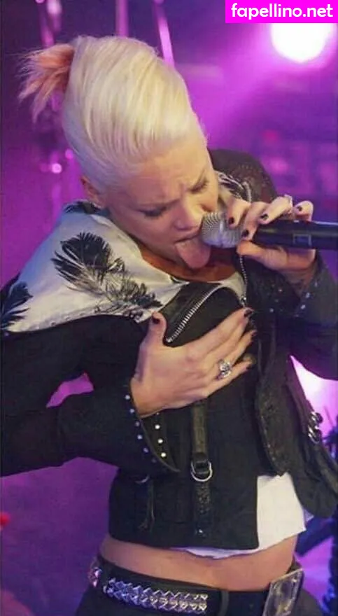 Alecia Beth Moore, Pink, pinksuicide Leaked Nude Picture #VF8Uq4LLgR