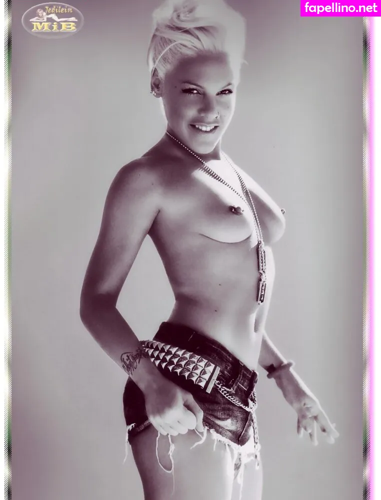 Alecia Beth Moore, Pink, pinksuicide Leaked Nude Picture #WKd3X6x9cn