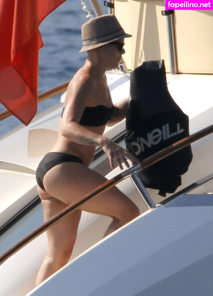 Alecia Beth Moore, Pink, pinksuicide Leaked Nude Picture #vIFYQ5axWL