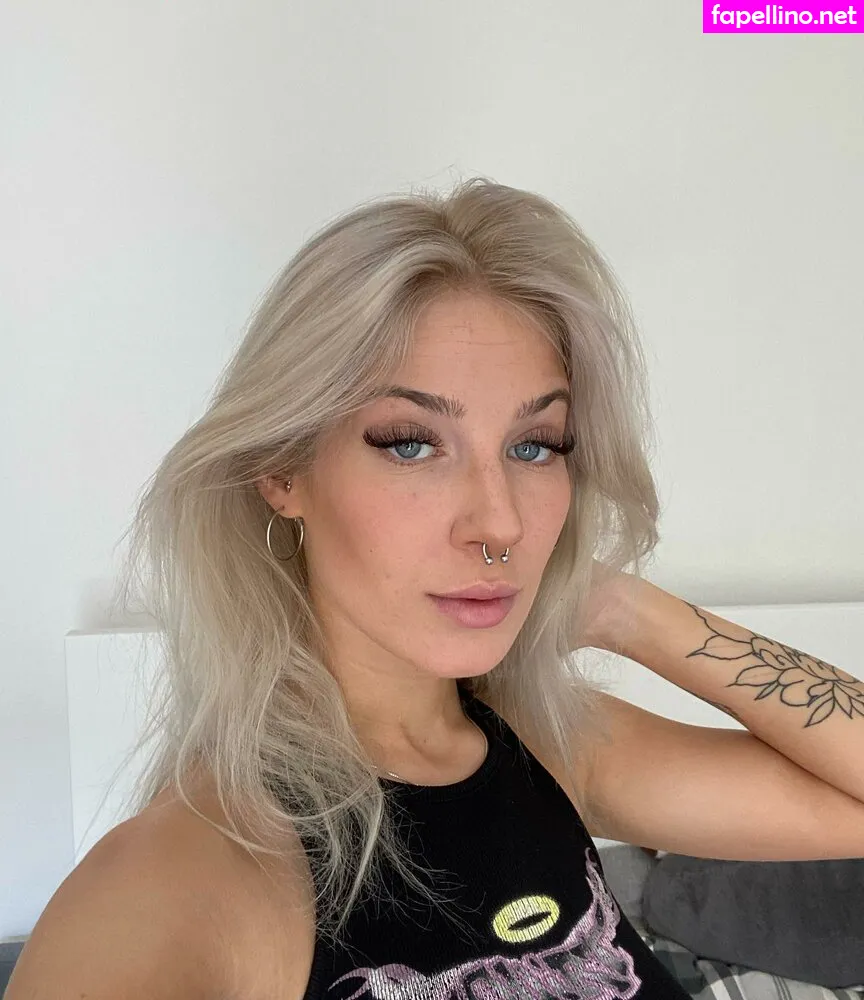 Fairykaro, karolinantivist, pinkarosalina Leaked Nude Picture #69bZfHb8bZ