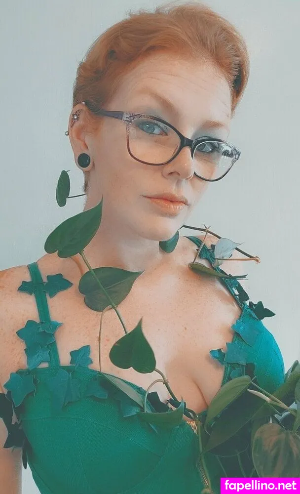 Poisonivy042, poisonivy402 Leaked Nude Picture #HwVSuuD2yP