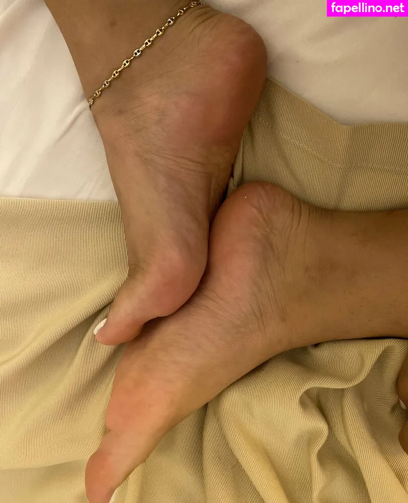 Poliamor Leaked Nude Picture #nJFw9q8AVf