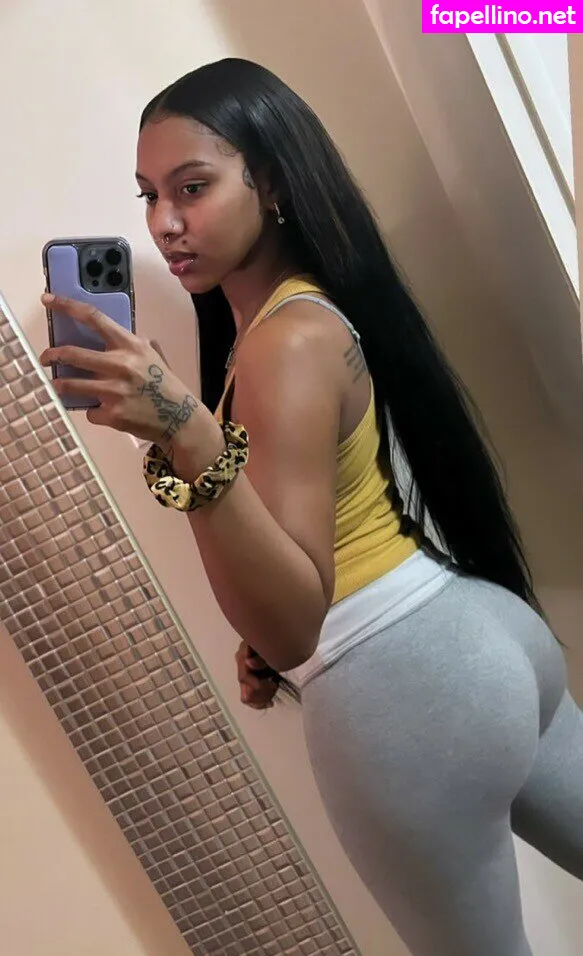 Iamlashaeluxe, thatprettyfacee, theonlyprettyface Leaked Nude Picture #Xv3VwdzqDz