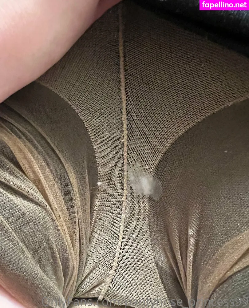 PantyhoseGirl99, pantyhose_princess99, princess_riley99 Leaked Nude Picture #yoOJLaMMfM