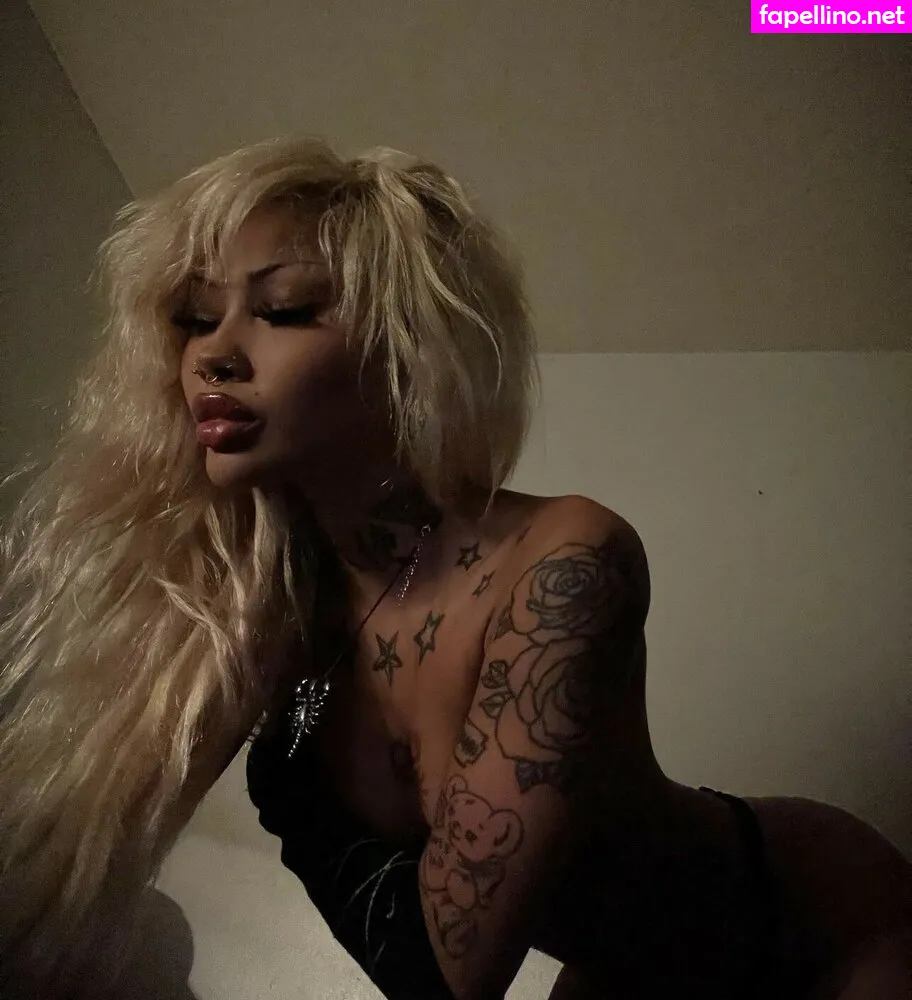 Alexis Munroe, alexismunroe, princess-bri Leaked Nude Picture #6qvUbcvxev