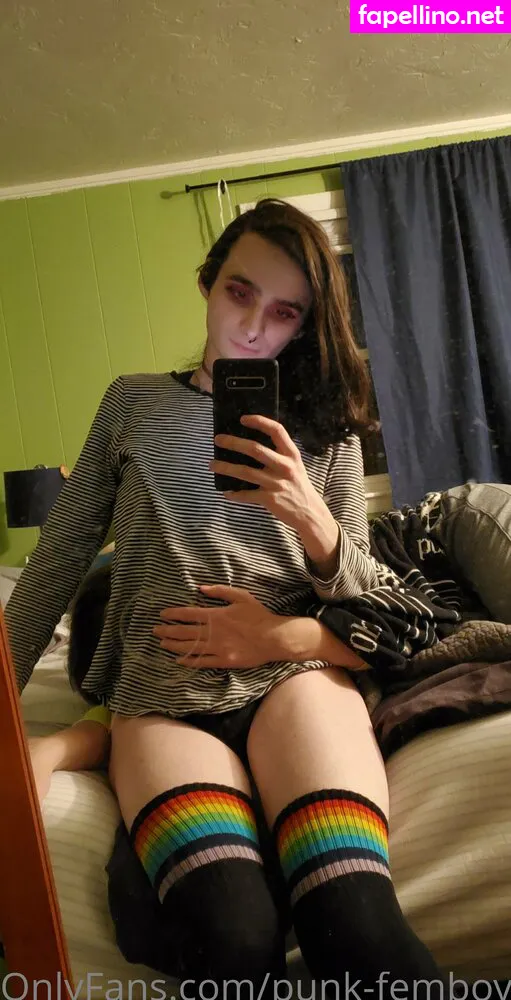 Punk-femboy, punkgirl_oi Leaked Nude Picture #5lW2NXchHw