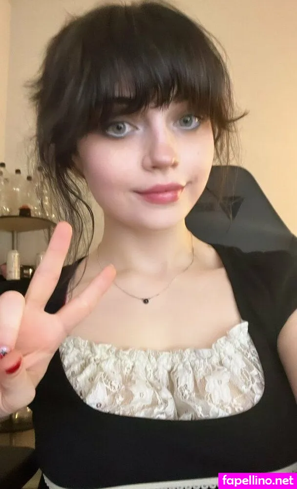 Queen.nephie Leaked Nude Picture #mxUi9Al3yA