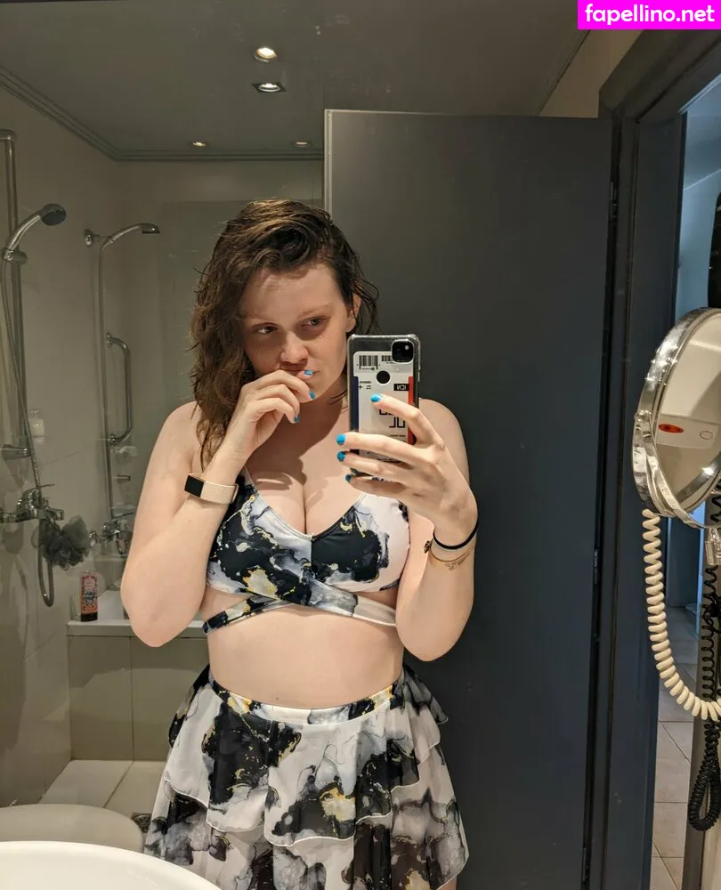 Ne0ngirl, reachforthepeach Leaked Nude Picture #PHiPktBrq1