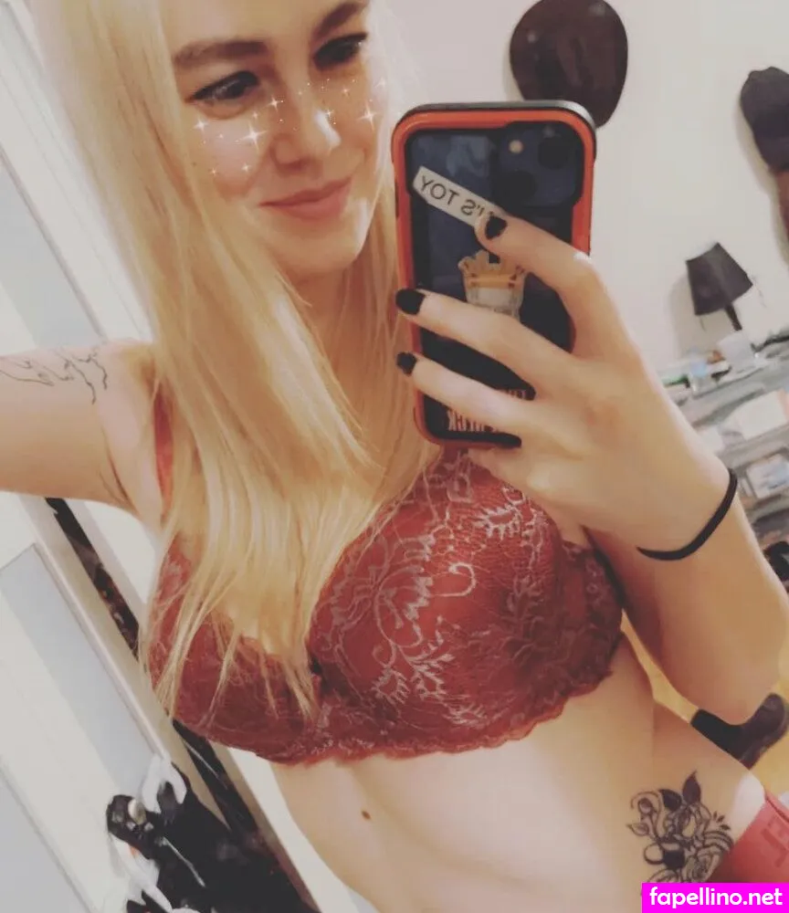 Kychick95, regan2013 Leaked Nude Picture #VUBAFVIbVm
