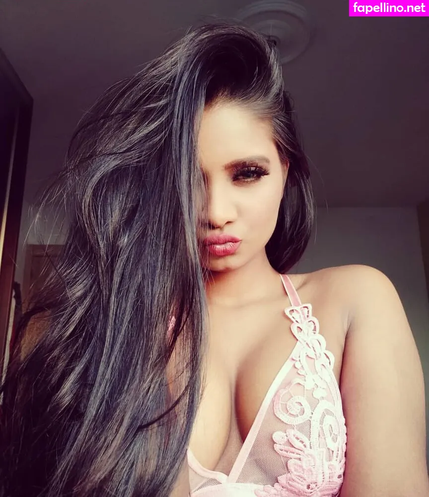 Ellynbabe, ellynxoxxo, reshaantony Leaked Nude Picture #KB45cdrzjG