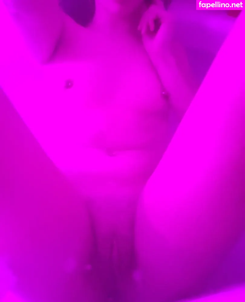 Roseironad Leaked Nude Picture #WGuzDDsnqe