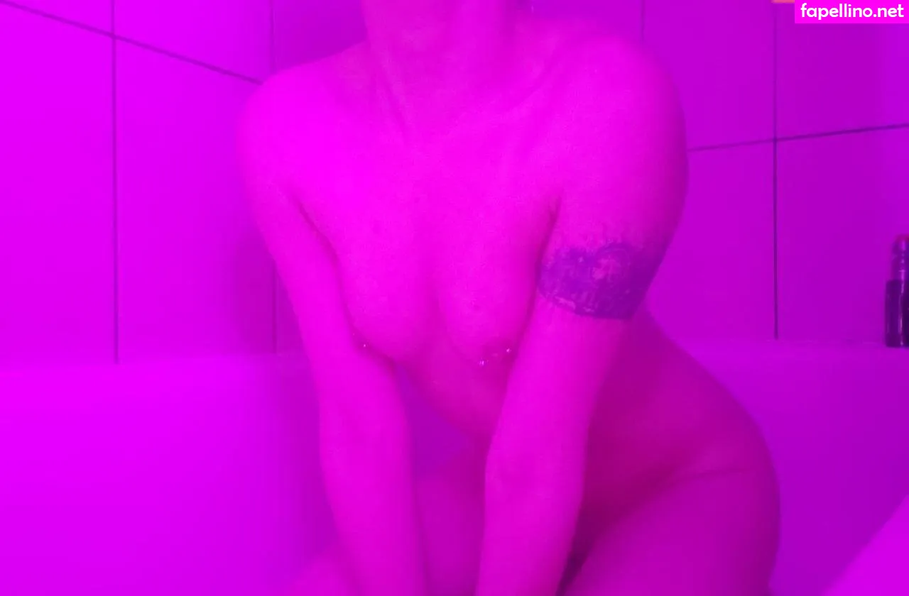 Roseironad Leaked Nude Picture #xDGzdde1VL