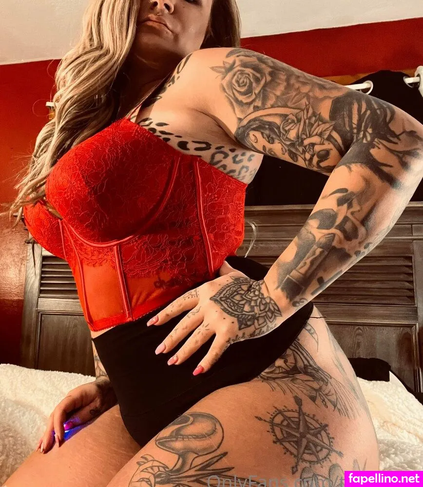Roxanne_emery, roxannerye Leaked Nude Picture #hWZjkimoRA