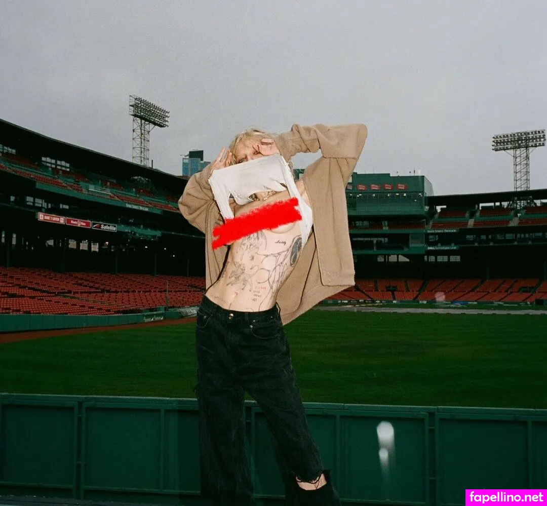 Royalandtheserpent Leaked Nude Picture #YBgmFFt7MX