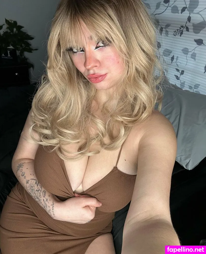 Runamoonsof, runamoonsx Leaked Nude Picture #6yHD8FizMg