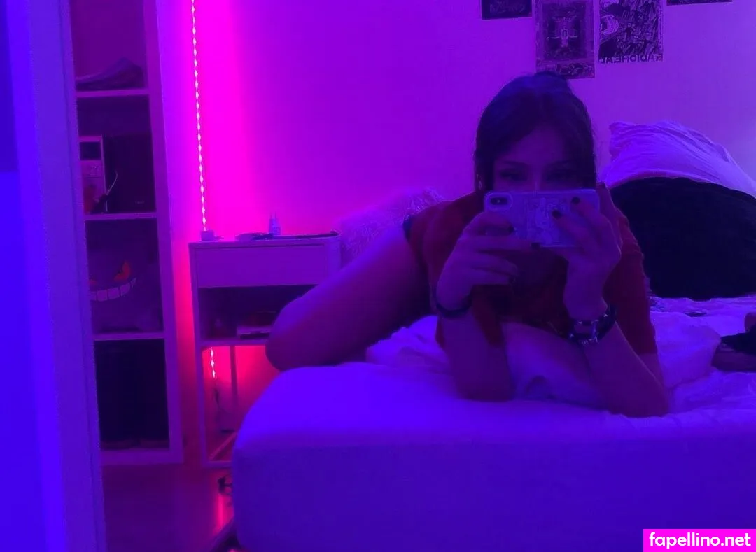 4lkiraa, diedatmyhouse, ilovemybunnyakira, sabine_dede, valerine777 Leaked Nude Picture #RJY4RCPgpL