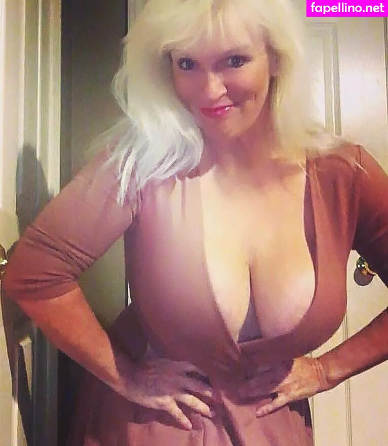 Canadianmaturebarbie, canadiansmaturebarbie, sandieleetoronto, torontobeauty007 Leaked Nude Picture #d4kA1rB4Wb